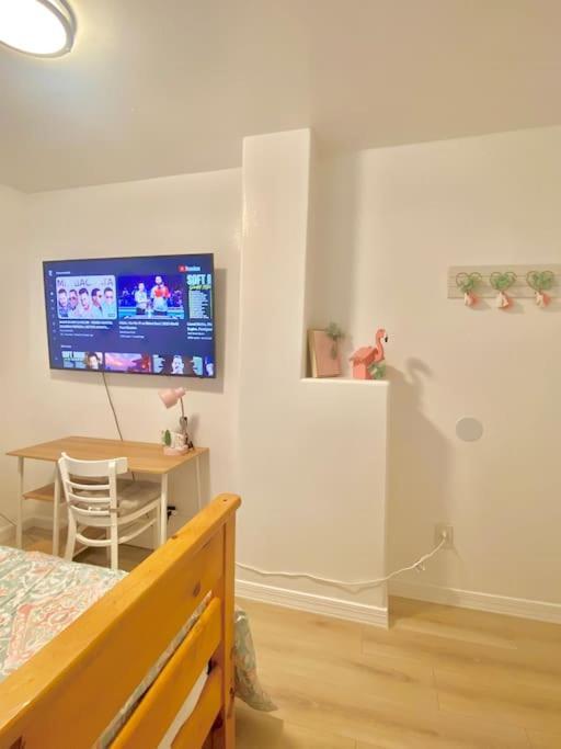 Pink Cozy House 2 Bedrooms Rosemead Exteriör bild